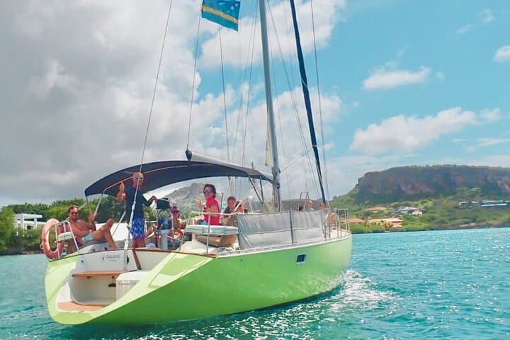 Private Curaçao Shore Excursion: Sail to Fuik Bay on a 48ft Yacht