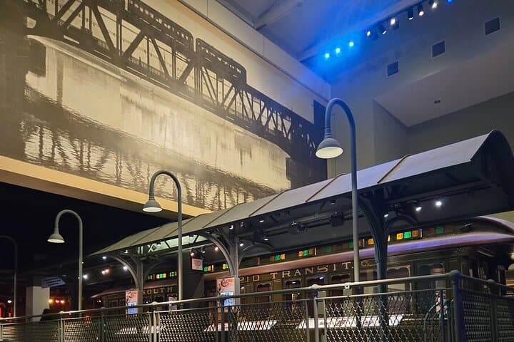 Private Chicago History Museum Tour: Insider Walking Experience in Lincoln Park photo 6