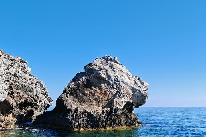 Lindos Full-Day Boat Tour: 3 Swimming Stops, Snorkel & Beach Lunch photo 5