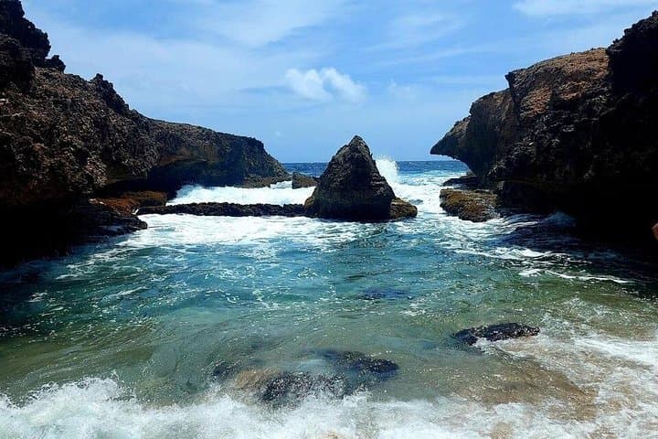 Private 8-Hour Aruba Full-Island Adventure — Customize Beaches, Caves & Culture photo 3