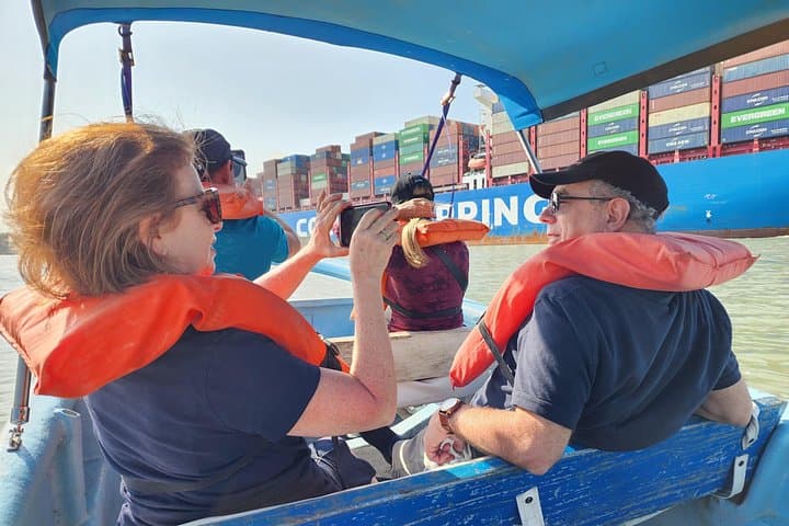 Monkey Islands Boat Ride from Panama City — Panama Canal Wildlife Cruise photo 1