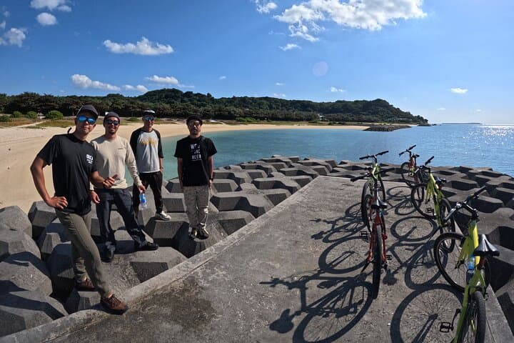 Okinawa Coastal Bike Tour: 3-Hour Henza & Hamahiga Ride with Guide photo 3