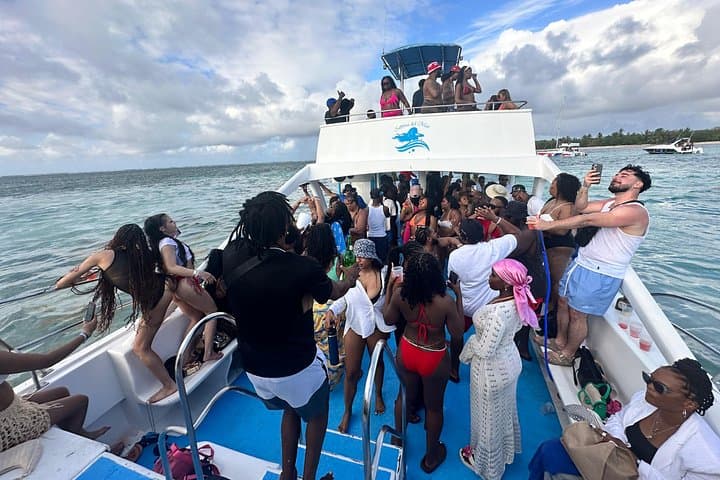 Punta Cana Hip Hop Party Boat: Snorkel, Natural Pool & Open-Bar Catamaran photo 2