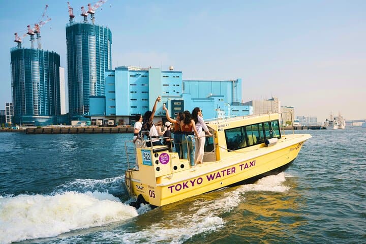 Tokyo Bay Cruise: Sunset & Seagull-Feeding Small-Boat Tour from Shibaura photo 6