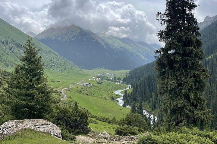Between Peaks and Traditions: 5-Day Issyk-Kul Yurt, Horse and Gorge Adventure photo 2