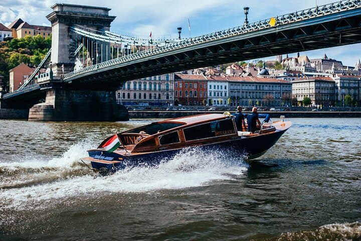 Private Danube Sightseeing Cruise: 50-Min Water Limousine Tour of Budapest photo 2