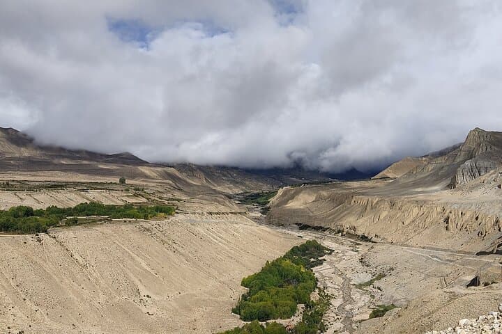 Upper Mustang Trek 14 Days: Lo Manthang Cultural High-Desert Trek photo 5