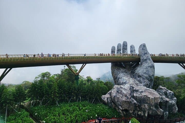 Early-Start Private Transfer to Golden Bridge & Ba Na Hills from Da Nang