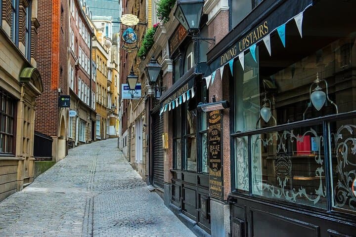 Wizarding London: Self-Guided Magical Walking Quest