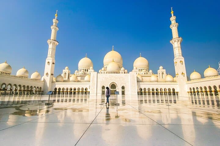 Premium Abu Dhabi Full-Day City Tour with Qasr Al Watan Entry photo 3