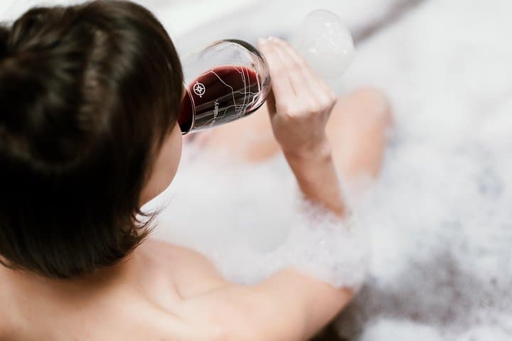 Portland Vinotherapy: Wine Tasting and Red-Wine Tub Soak at The Wine Spa photo 3