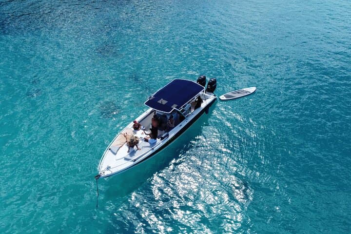Private Boat Charter St Maarten: Custom Half- and Full-Day Snorkel & Beach Tours