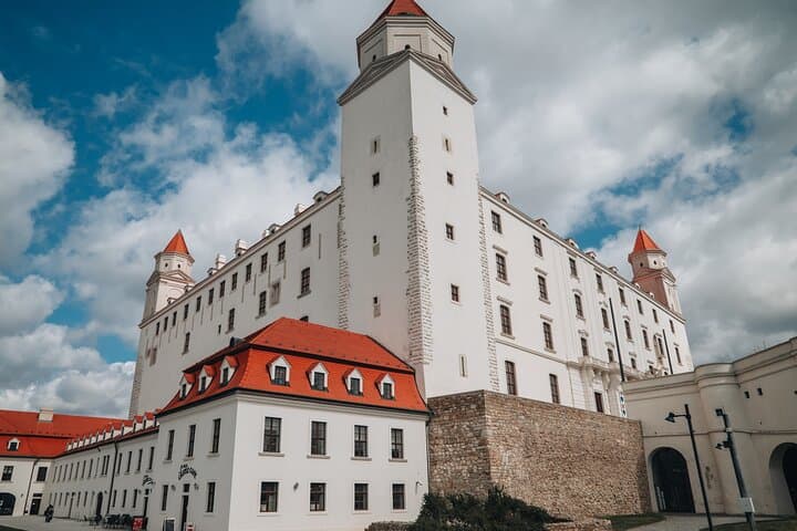 Budapest and Bratislava in a Day: Private Capitals Tour from Vienna photo 3