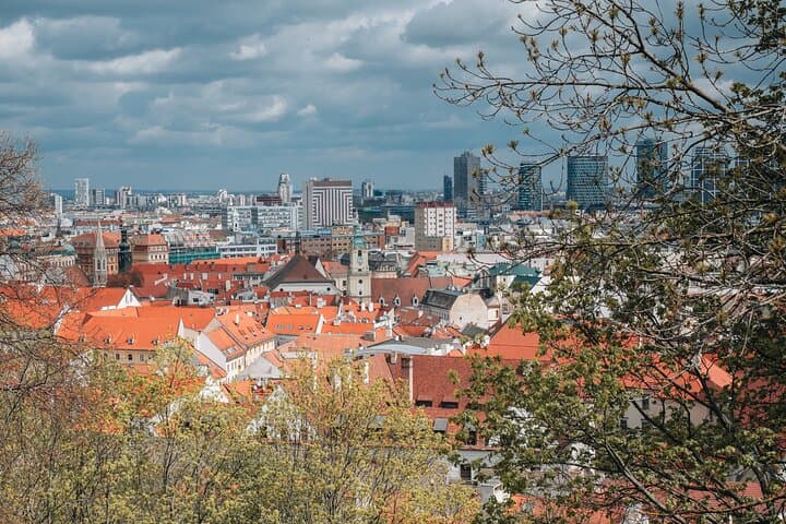 Budapest and Bratislava in a Day: Private Capitals Tour from Vienna photo 4