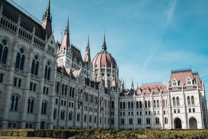 Budapest and Bratislava in a Day: Private Capitals Tour from Vienna photo 6