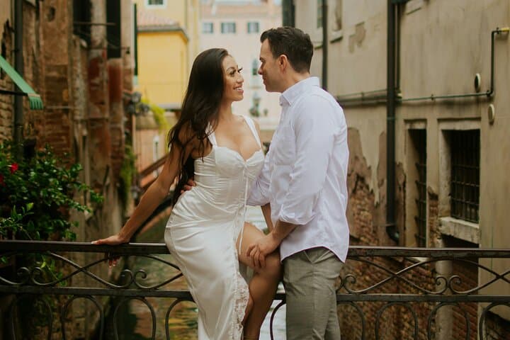 Venice Romantic Photoshoot: St. Mark’s Square to Rialto Professional Photowalk photo 5