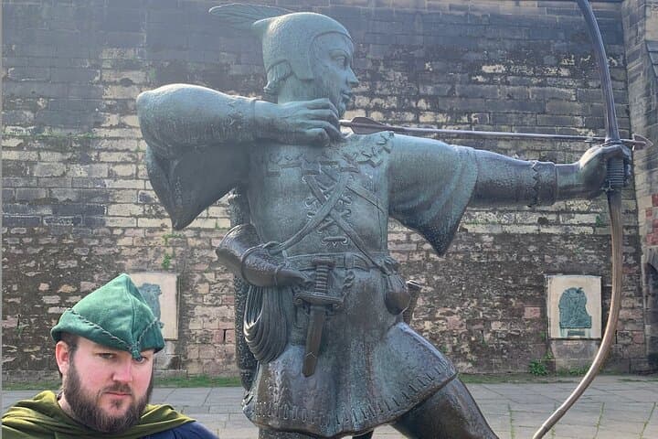 Walk with Little John: Robin Hood History Tour of Nottingham photo 4
