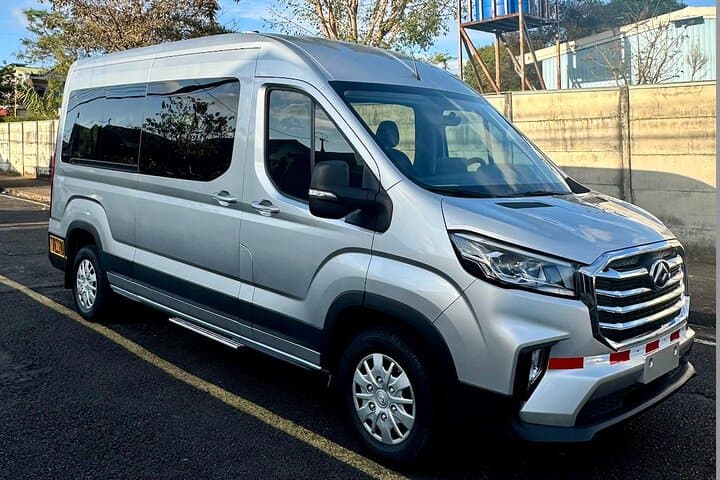 Private Airport Transfer: San José (SJO) to Los Sueños Resort — Reliable Door-to-Door Service photo 3