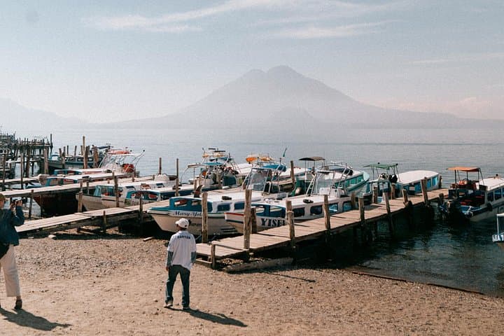 Natural and Adventurous Guatemala: 4-Day Lake Atitlán, Pacaya & Antigua Tour photo 3