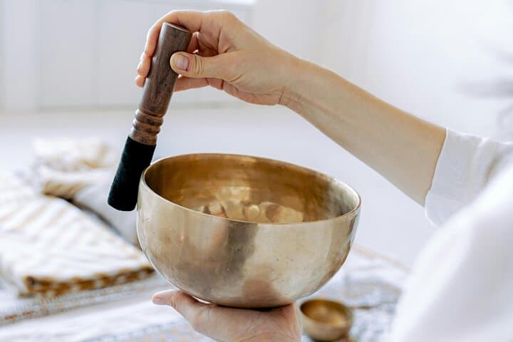 Kathmandu Himalayan Singing Bowl Meditation: Guided Sound Healing for Stress Relief photo 4