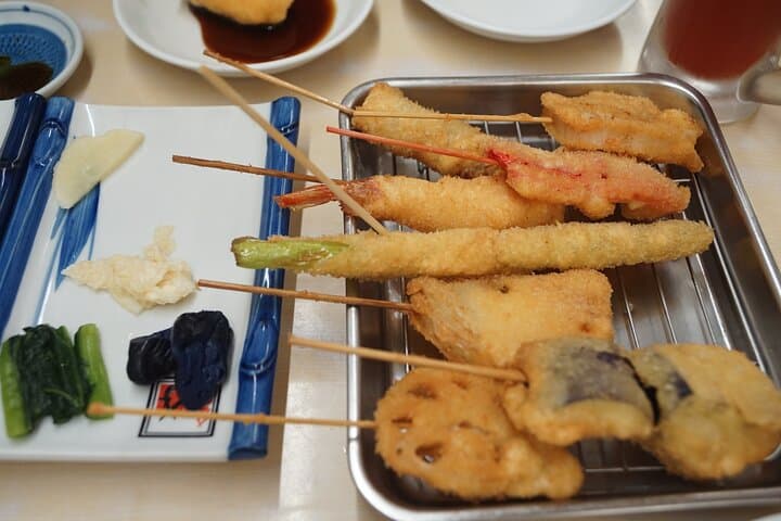 Osaka Indie Music and Local Dinner Adventure: Private Nightlife Tour photo 4