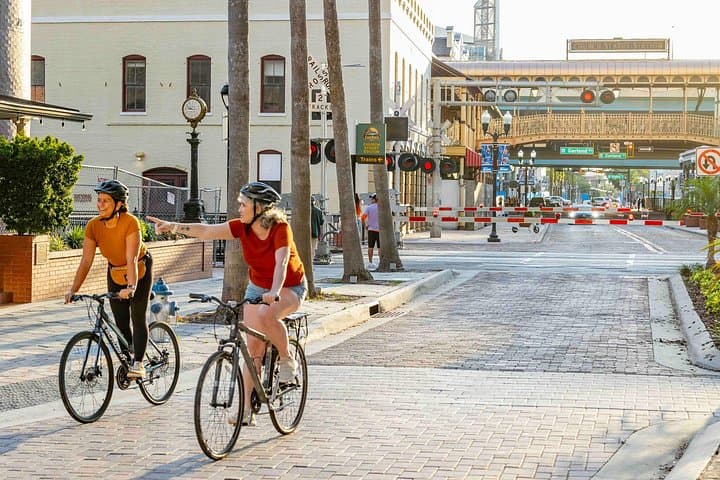 Discover Real Orlando on a 3-Hour Guided Bike Tour Through Winter Park & Audubon Park photo 3
