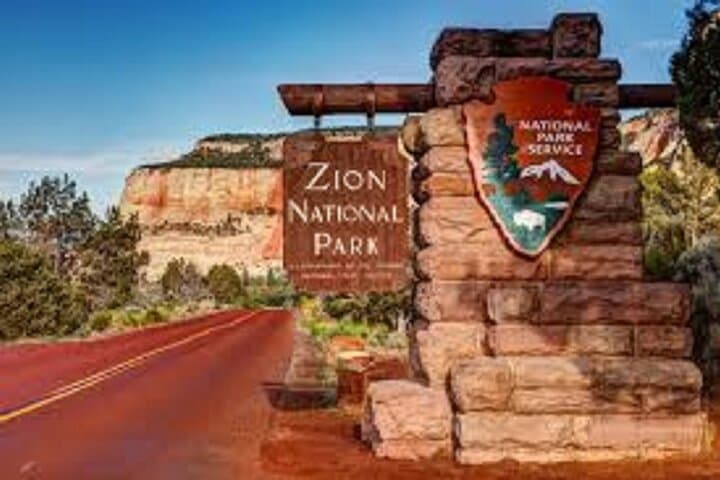 Epic 8-Day Southwest USA Adventure: From Las Vegas to Yellowstone photo 3