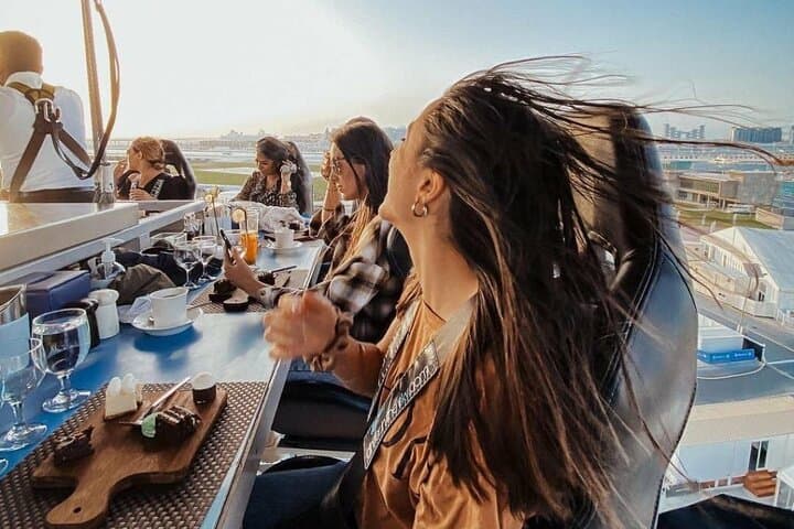 Dubai Dinner in the Sky: 90-Minute Skyline Supper with Private Pickup photo 5
