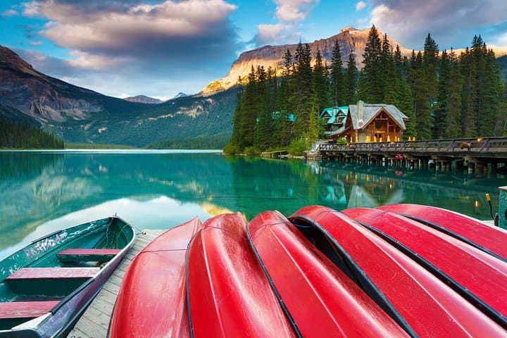 Banff & Yoho Day Tour: Lake Louise, Moraine Lake, Emerald Lake and Marble Canyon photo 1