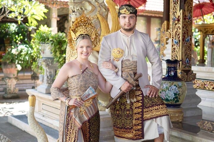 bali-traditional-dress-photoshoot-seminyak photo 4