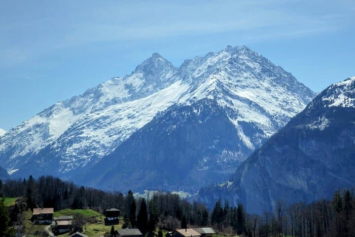 Bitcoin Crash Course and Scenic Lakes Tour from Bern: Learn Bitcoin While Seeing Interlaken & Brienz photo 5