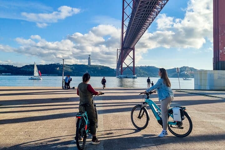 Lisbon E-Bike Ride to Belém with Pastel de Belém Tasting photo 4