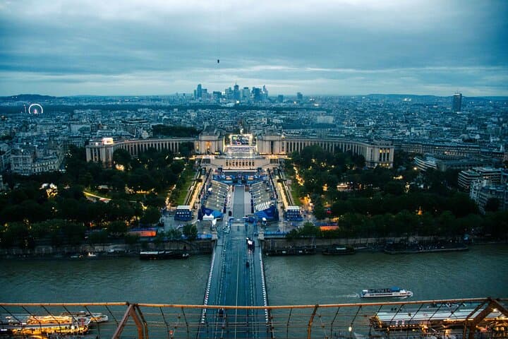 Evening Eiffel Tower Soirée: Small-Group Guided Summit with Champagne photo 5
