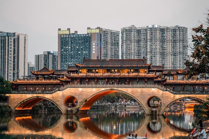 Chengdu Jinjiang River Night Cruise: 30-Minutes of Lights, Local Culture & River Views photo 3