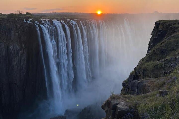 Private Tour of Victoria Falls — Best Viewpoints & Practical Tips photo 6