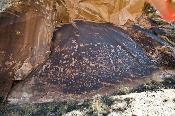 Drive the Needles: Self-Guided Audio Tour of Canyonlands' Needles District photo 3