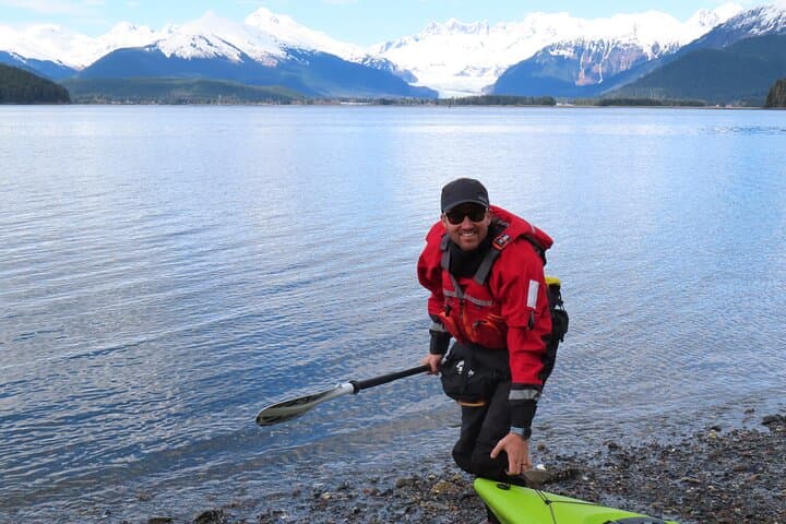 Kayak Mendenhall Glacier: Private Juneau Estuary Paddle with Wildlife photo 4