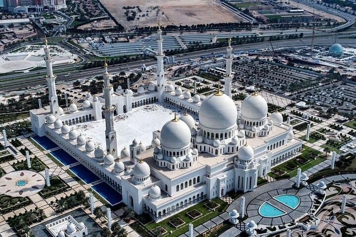 Half-Day Abu Dhabi Sightseeing Tour: Sheikh Zayed Grand Mosque, Corniche & Heritage Village photo 2