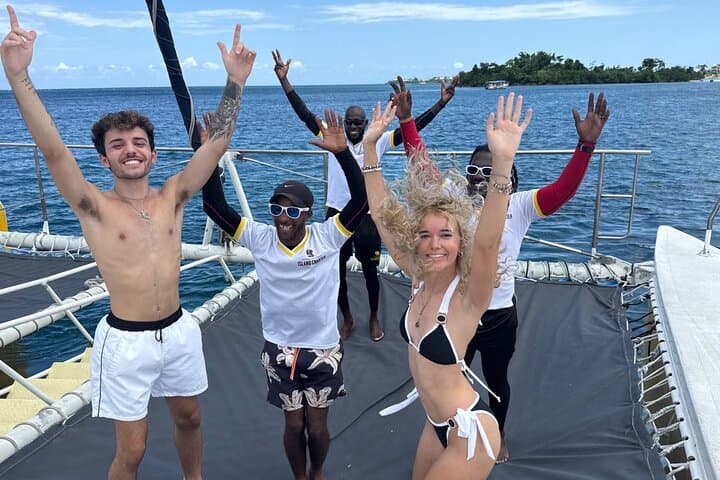 Negril Catamaran Sunset Cruise to Rick's Cafe — Snorkel, Cliff Views & Reggae photo 4