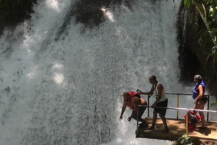 Bamboo Rafting on the Lethe River with Optional Limestone Foot Massage photo 3
