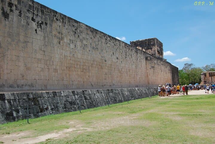 Chichén Itzá, Cenote Chichikán & Valladolid: Full-Day Tour from Tulum photo 4