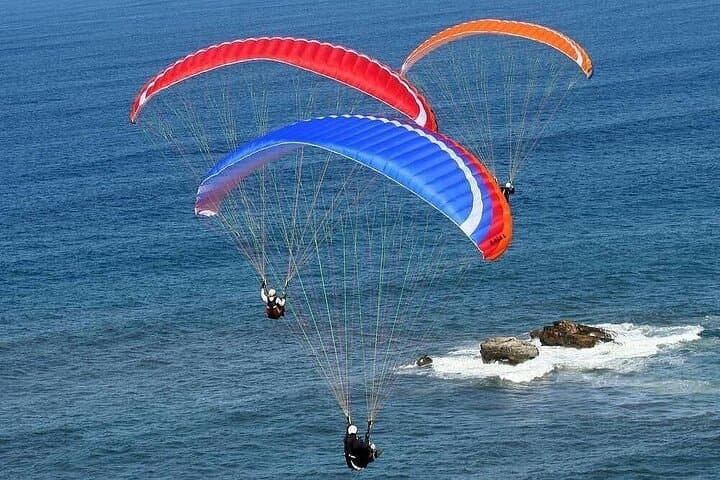 Soar Over Alanya: Tandem Paragliding from Yassı Tepe to Cleopatra Beach photo 5