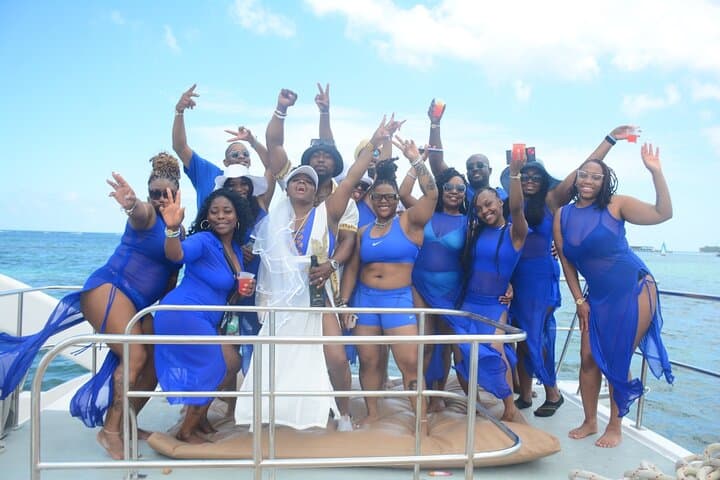 Private Catamaran Cruise from Punta Cana: Snorkel, Natural Pool & Open Bar photo 5