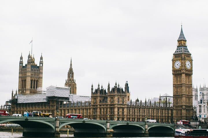 Half-Day London Sightseeing Tour + London Dungeons with a Blue Badge Guide photo 4