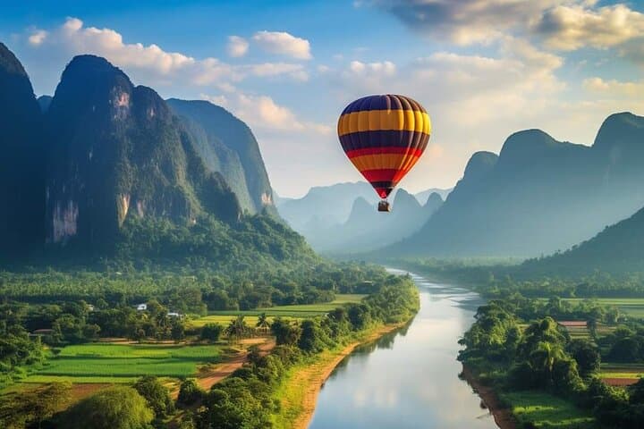 Vang Vieng Hot Air Balloon, Kayak, Zipline and Blue Lagoon Day Tour photo 1