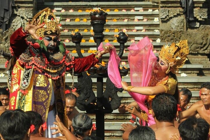Kecak Ramayana Fire Dance in Ubud — Sunset Kecak Performance photo 3