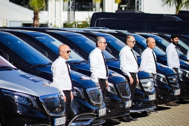 Stress-Free Dubai Private Airport Transfer: Arrival & Departure Service photo 5