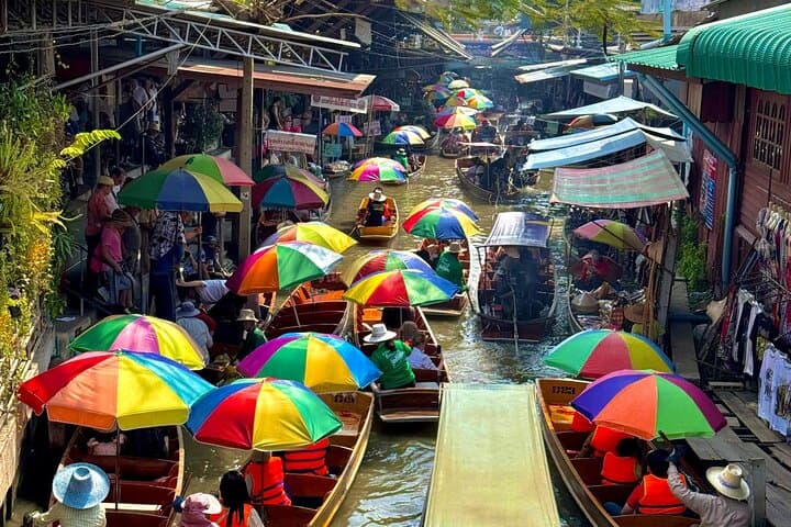 Bangkok Floating Market & Maeklong Train Market Day Trip — Damnoen Saduak Canals photo 2