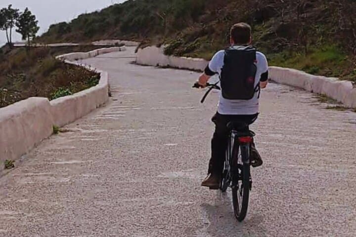 E‑Bike Mount Vesuvius: Ride Strada Matrone to the Crater photo 2