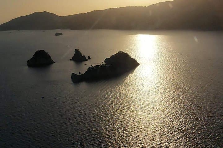 Positano Sunset Boat Tour with Aperitif — Amalfi Coast Aperitivo Cruise photo 3